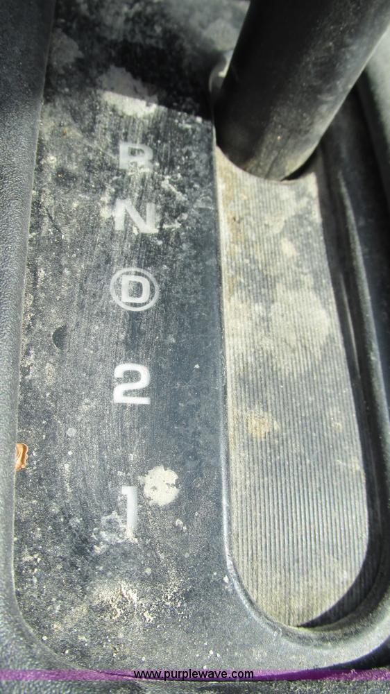 image for item G9261 2002 Jeep Liberty Sport SUV