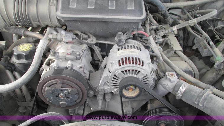 image for item G9261 2002 Jeep Liberty Sport SUV