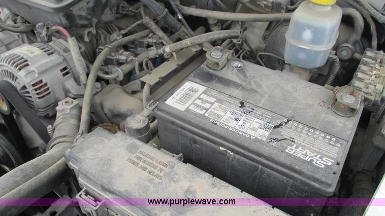 image for item G9261 2002 Jeep Liberty Sport SUV