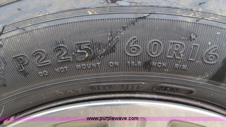 image for item G9262 2005 Ford Crown Victoria Police Interceptor