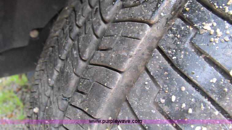 image for item G9262 2005 Ford Crown Victoria Police Interceptor