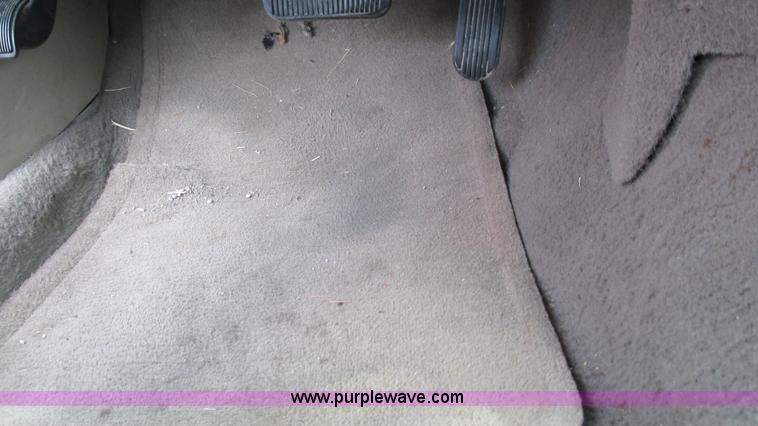 image for item G9262 2005 Ford Crown Victoria Police Interceptor