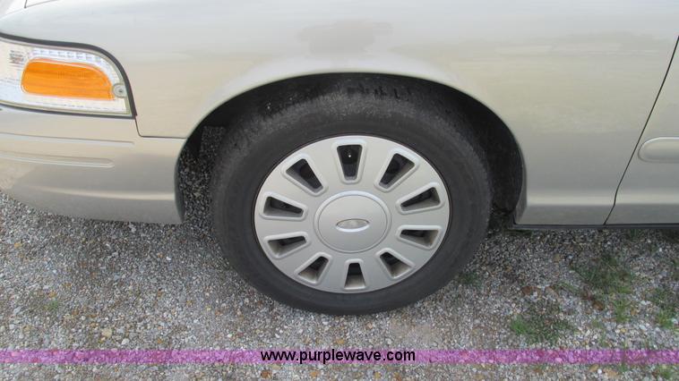 image for item G9263 2008 Ford Crown Victoria Police Interceptor