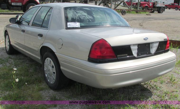 image for item G9263 2008 Ford Crown Victoria Police Interceptor