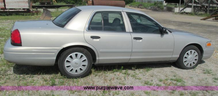 image for item G9263 2008 Ford Crown Victoria Police Interceptor