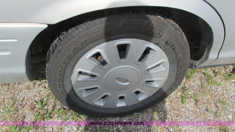 image for item G9263 2008 Ford Crown Victoria Police Interceptor