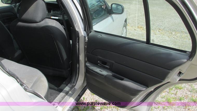 image for item G9263 2008 Ford Crown Victoria Police Interceptor