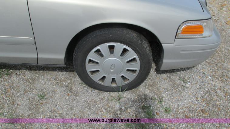 image for item G9263 2008 Ford Crown Victoria Police Interceptor