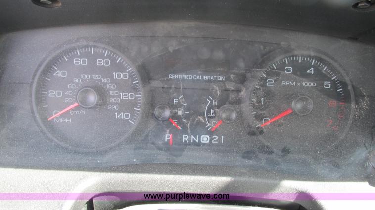 image for item G9263 2008 Ford Crown Victoria Police Interceptor