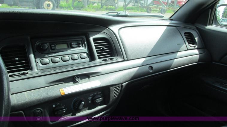 image for item G9263 2008 Ford Crown Victoria Police Interceptor
