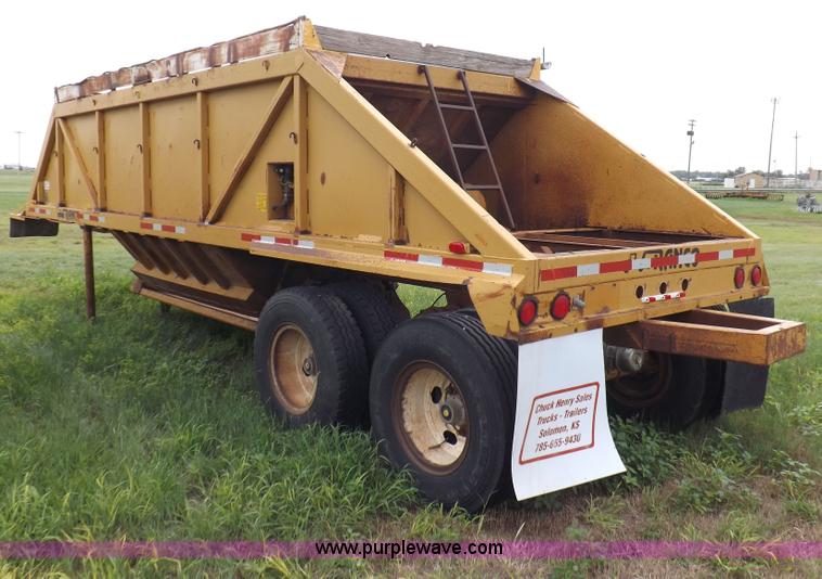 image for item H1803 1983 Ranch belly dump trailer