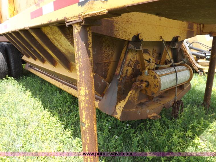 image for item H1803 1983 Ranch belly dump trailer