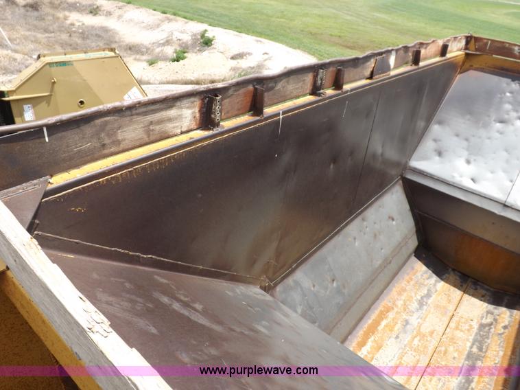 image for item H1803 1983 Ranch belly dump trailer