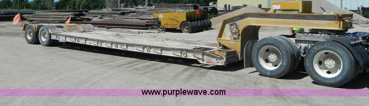 image for item H2451 1989 Hyster lowboy trailer
