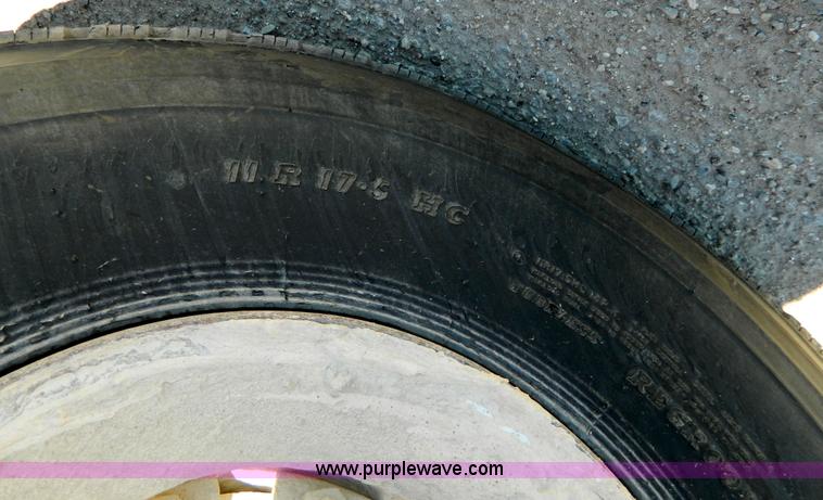 image for item H2451 1989 Hyster lowboy trailer