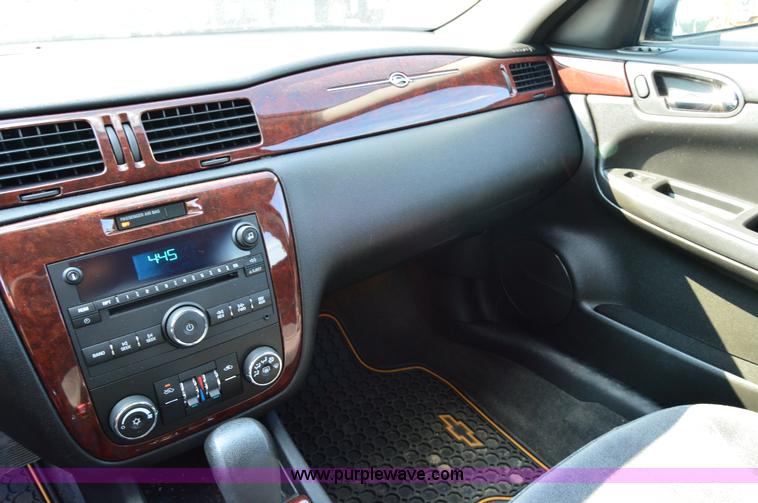 image for item H2925 2010 Chevrolet Impala