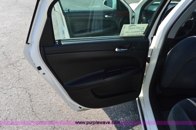 image for item H2926 2007 Chevrolet Impala LS