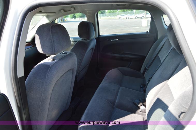 image for item H2926 2007 Chevrolet Impala LS