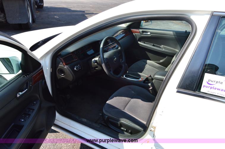 image for item H2926 2007 Chevrolet Impala LS