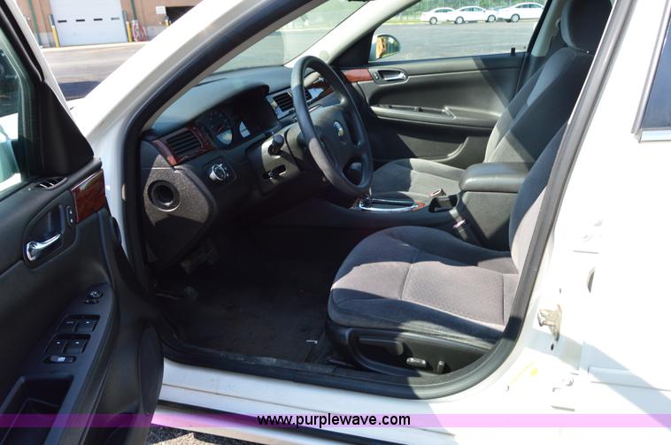 image for item H2926 2007 Chevrolet Impala LS