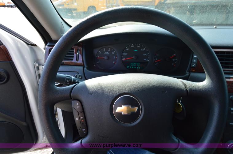 image for item H2926 2007 Chevrolet Impala LS