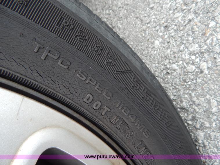 image for item H3377 2006 Ford Crown Victoria Police Interceptor