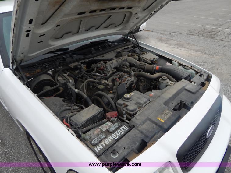 image for item H3377 2006 Ford Crown Victoria Police Interceptor