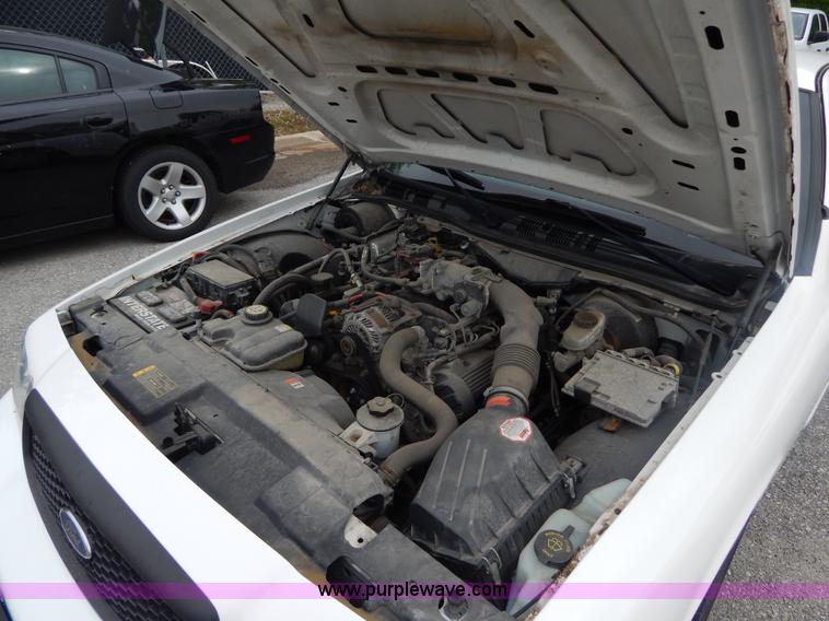 image for item H3377 2006 Ford Crown Victoria Police Interceptor