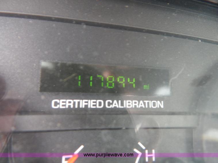 image for item H3377 2006 Ford Crown Victoria Police Interceptor