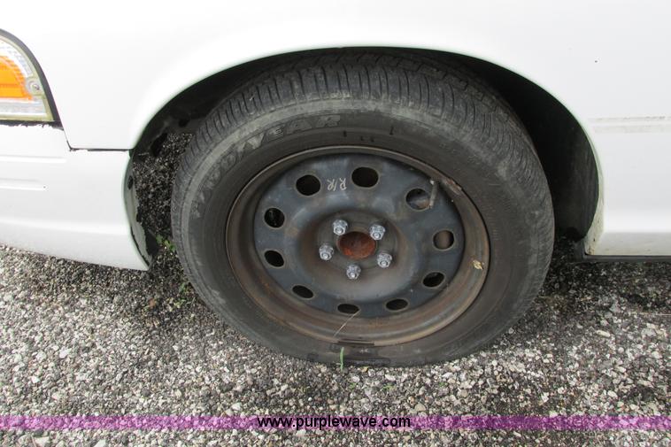 image for item H6578 2008 Ford Crown Victoria Police Interceptor