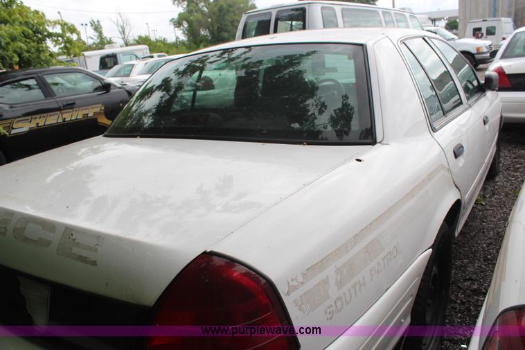 image for item H6578 2008 Ford Crown Victoria Police Interceptor