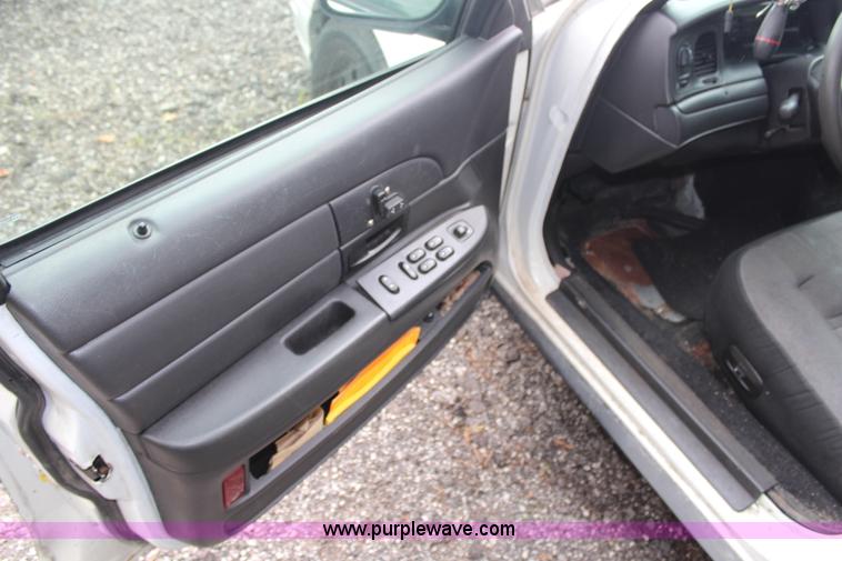 image for item H6578 2008 Ford Crown Victoria Police Interceptor