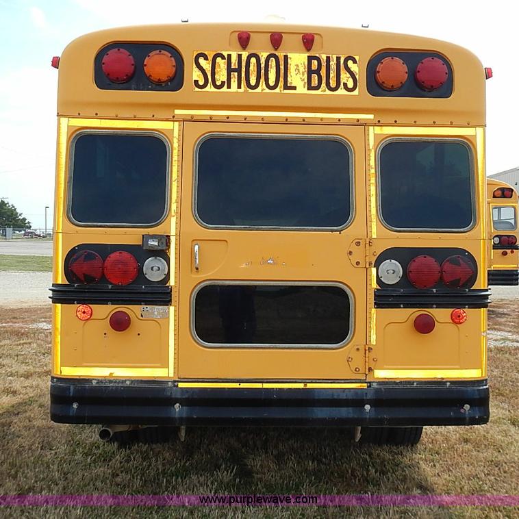 image for item I3559 1998 Chevrolet G3500 school bus