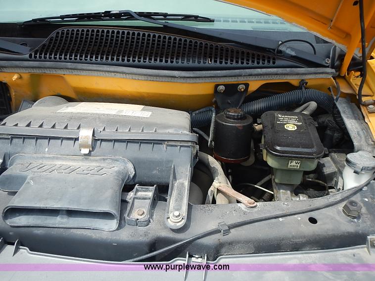 image for item I3559 1998 Chevrolet G3500 school bus