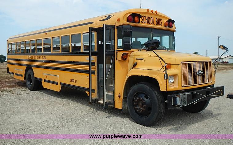 image for item I3560 1998 Chevrolet Blue Bird school bus