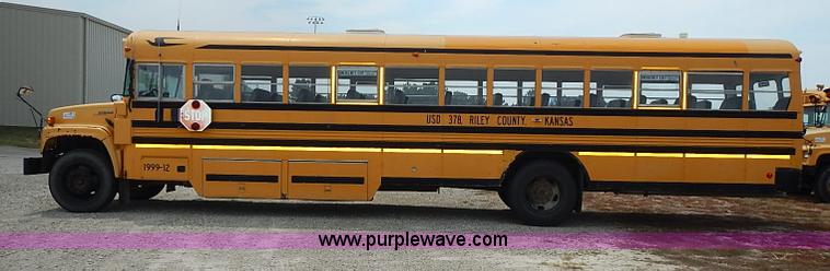 image for item I3560 1998 Chevrolet Blue Bird school bus