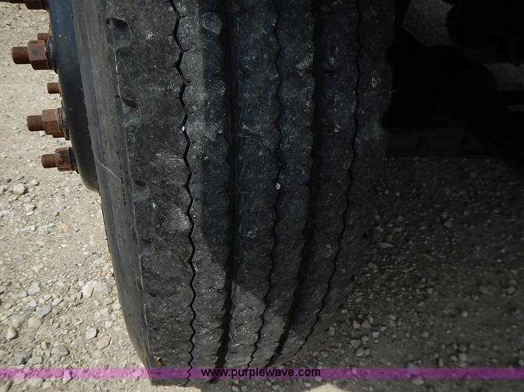 image for item I3560 1998 Chevrolet Blue Bird school bus