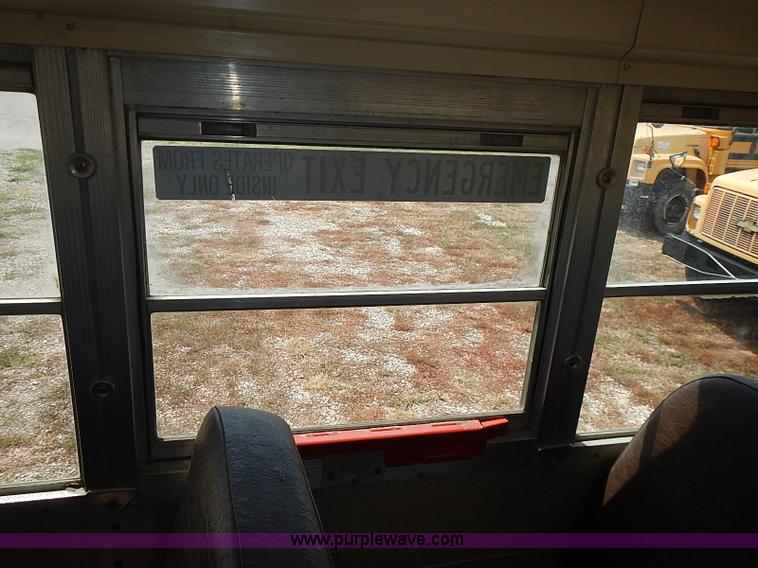 image for item I3560 1998 Chevrolet Blue Bird school bus