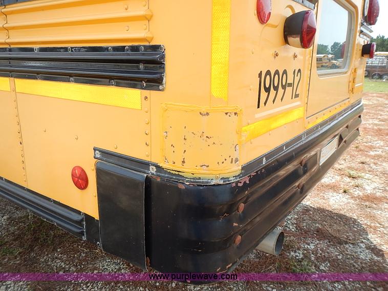 image for item I3560 1998 Chevrolet Blue Bird school bus