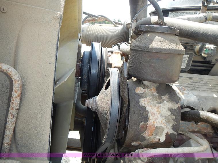 image for item I3560 1998 Chevrolet Blue Bird school bus