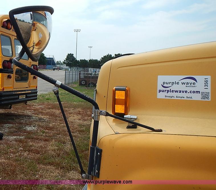 image for item I3561 1993 Chevrolet Blue Bird school bus