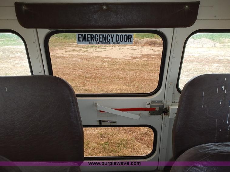 image for item I3561 1993 Chevrolet Blue Bird school bus