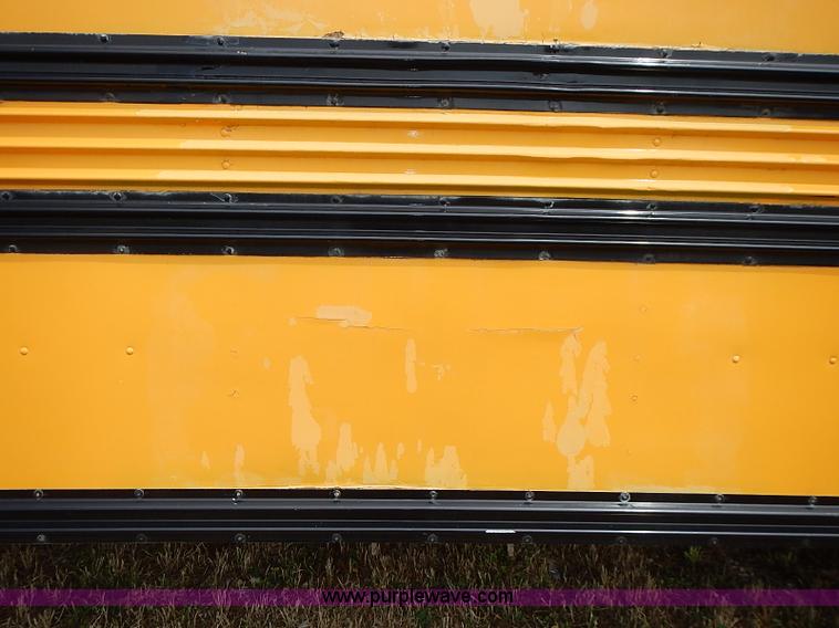 image for item I3561 1993 Chevrolet Blue Bird school bus