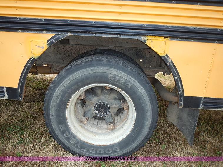 image for item I3561 1993 Chevrolet Blue Bird school bus