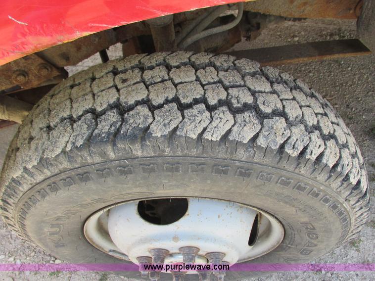 image for item I3883 1992 Ford F350 Custom dump bed truck