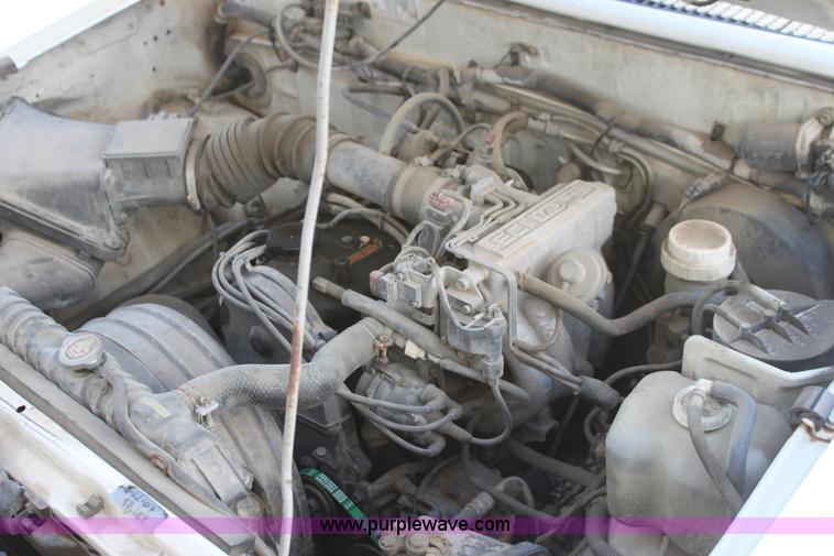 image for item I7290 1991 Mitsubishi Mighty Max Macrocab pickup truck