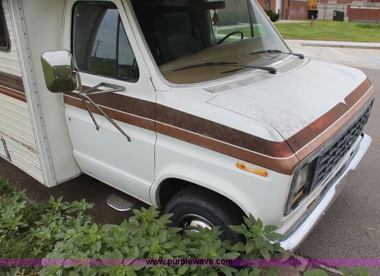 image for item I7308 1984 Ford Econoline E350 RV