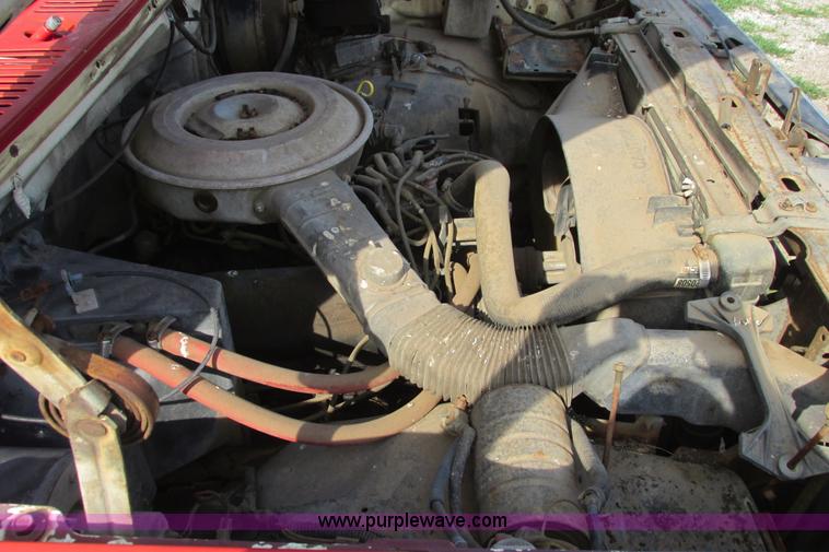 image for item I9545 1980 Ford F350 truck cab and chassis