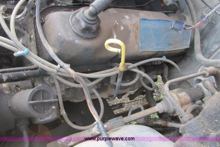 image for item I9545 1980 Ford F350 truck cab and chassis