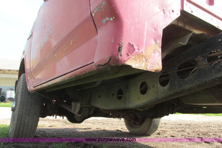 image for item I9545 1980 Ford F350 truck cab and chassis